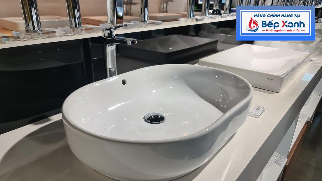 Vòi TOTO TTLR302FV-1 có chiều cao 27.2cm