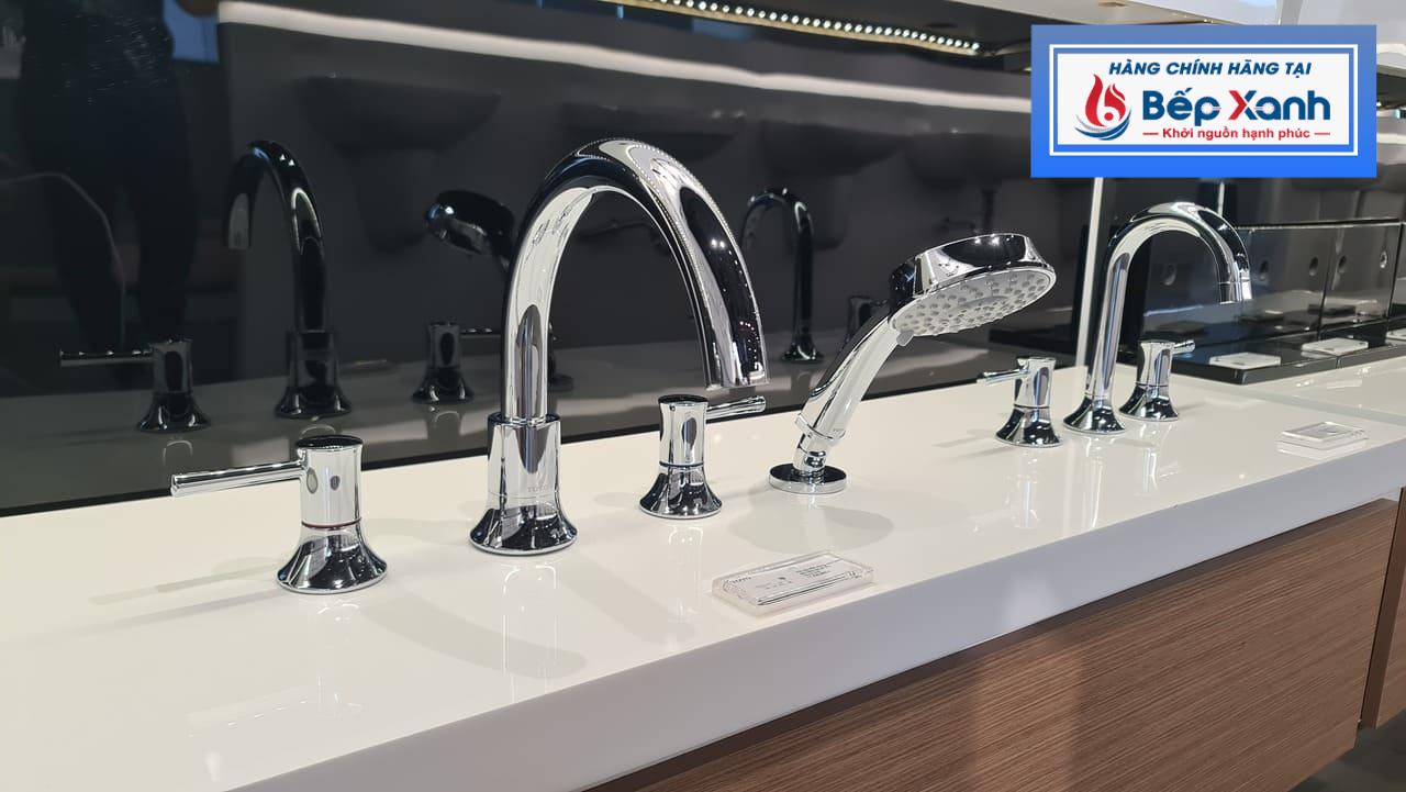 Vòi xả bồn TOTO TBS02202B kết hợp kiểu dáng cổ điện và hiện đại