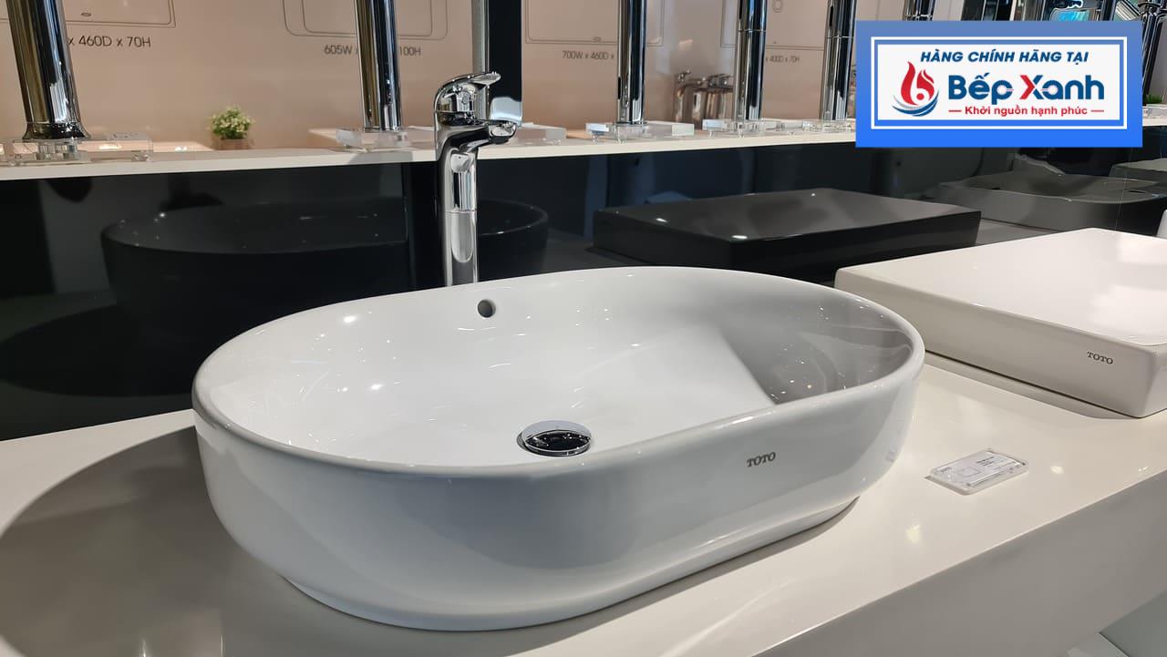 Vòi TLS03305V và chậu đặt trên bàn