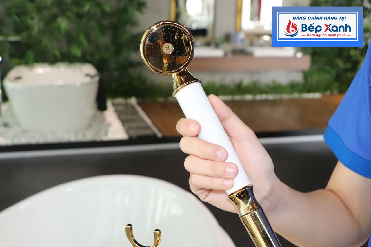 Sen tắm cầm vừa tay